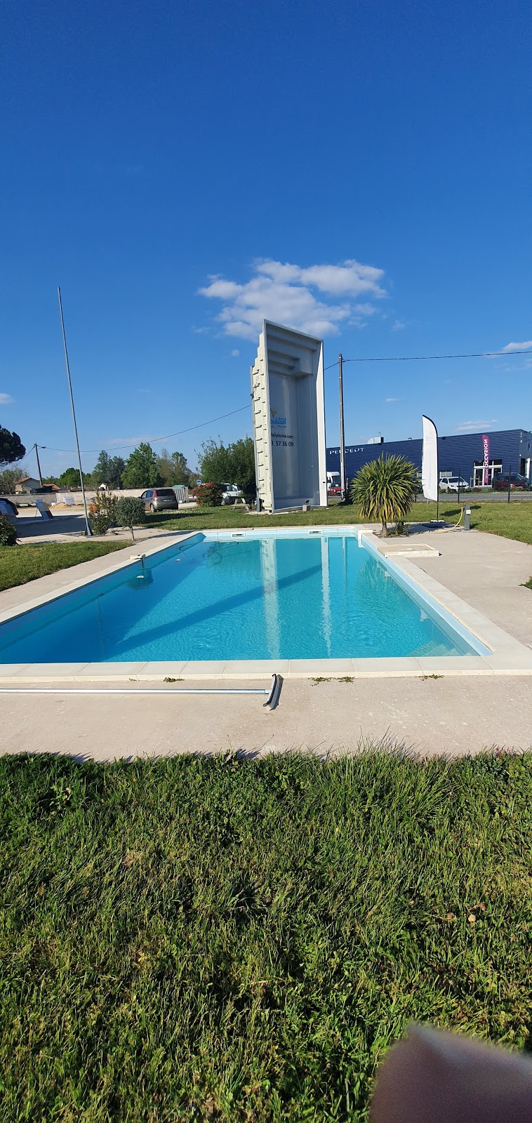 SERRIGNY PISCINES - Pisciniste à Prigonrieux